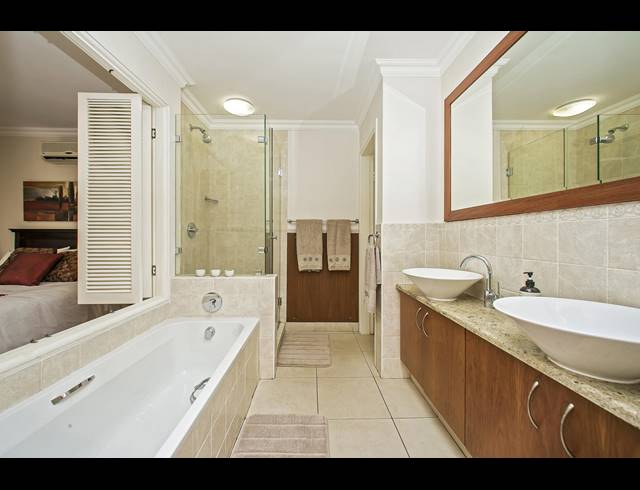 2 BEDROOM APARTMENT TO LET IN HYDE PARK